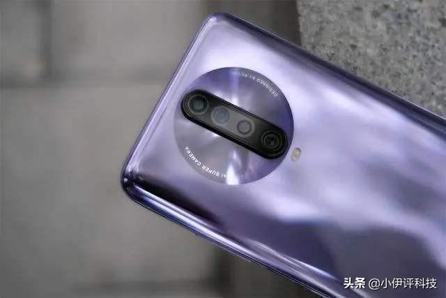 目前有哪些性价比高的智能手机值得推荐？（价格1500元人民币以内）？