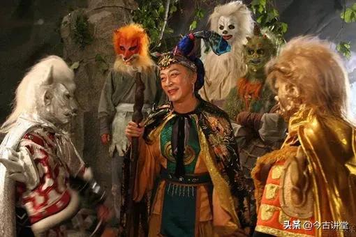 金角大王和银角大王为什么认老狐狸精做干娘