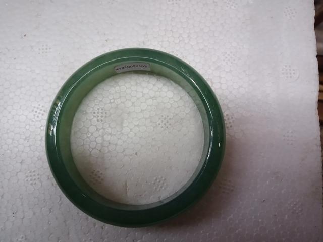 冰种 正冰 高冰 区别,翡翠冰种是还有细分吗，怎么分的？