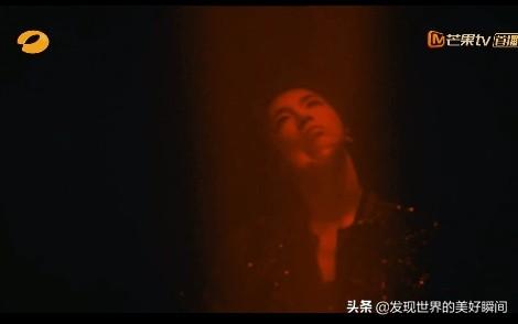 海清下跪欧豪:你是从哪首歌开始喜欢华晨宇的？