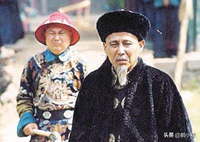 《康熙王朝》中容妃是康熙最喜欢的妃子，为什么会被康熙送入宗人府，后来又杀死所有看见她刷马桶的人？插图92