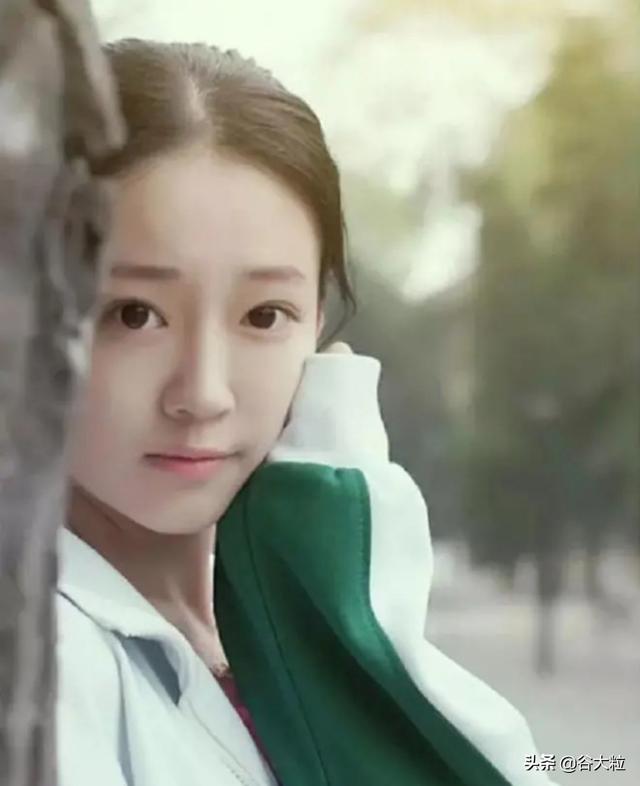 绿地事件女主张雨婷发文道歉男主角,承认出轨,想当面沟通,文案信息量惊人,怎么看？