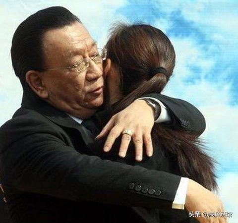 谢东和侯宝林:侯耀华和侯耀文关系怎么样？
