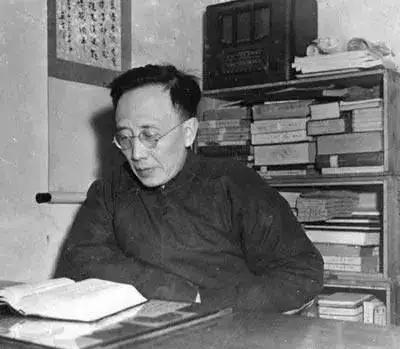 坚挺先生:鲁迅是怎样评价郭沬若的？