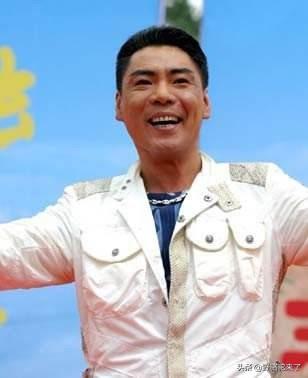 大家喜欢经典老歌多还是现代流行音乐多？