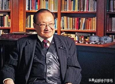 本人70后,记得小时侯看武侠小说的作者有金庸、古龙、梁羽生,你们最喜欢哪一位？