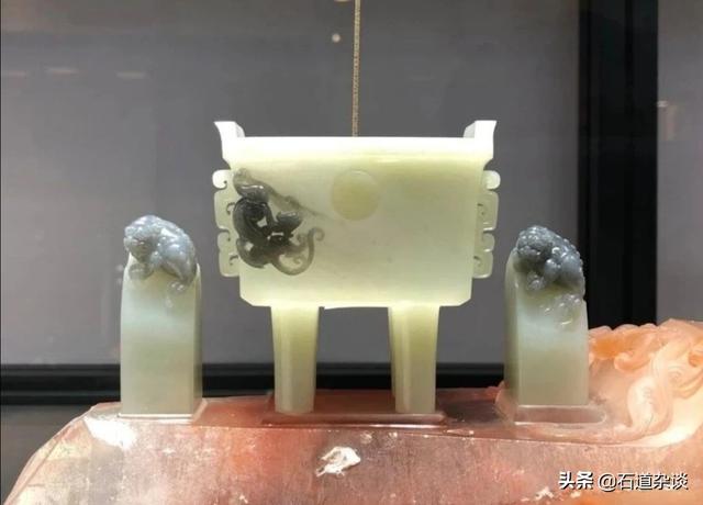 中国玉文化的心得,汉代玉器的总体风格是什么？