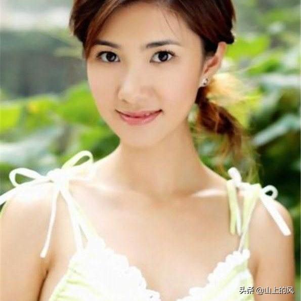 边萧萧:边潇潇和范琳琳谁的颜值更高一点，你更喜欢谁？为什么？
