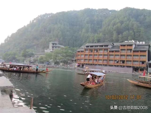 凤凰古城简介:听说凤凰古城很美，请简单介绍一下？