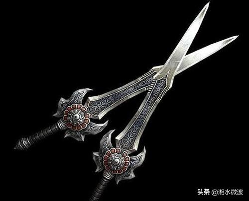 如何看待高晓松没看过《三国演义》,却将刘备的双股剑说成双股锏,一本正经地分析剑与锏的差异？