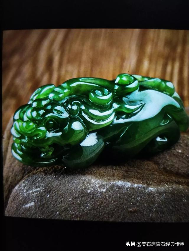 和田玉碧玉1g多少钱,和田玉，碧玉手把件貔恘价格是多少钱一件？