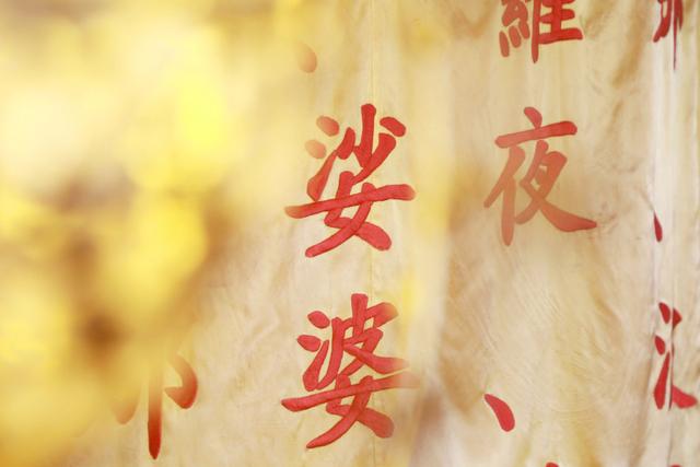广西贵港灵异事件真人:有没有在一个瞬间，突然让你明白，这个世界是假的？