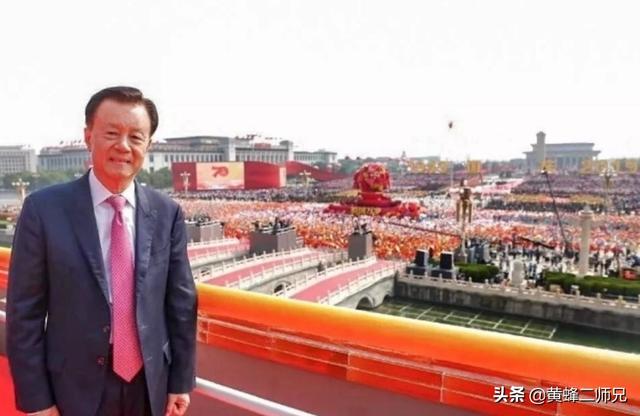 许荣茂简介:为什么许荣茂接盘李嘉诚的香港地产，他不怕亏吗？