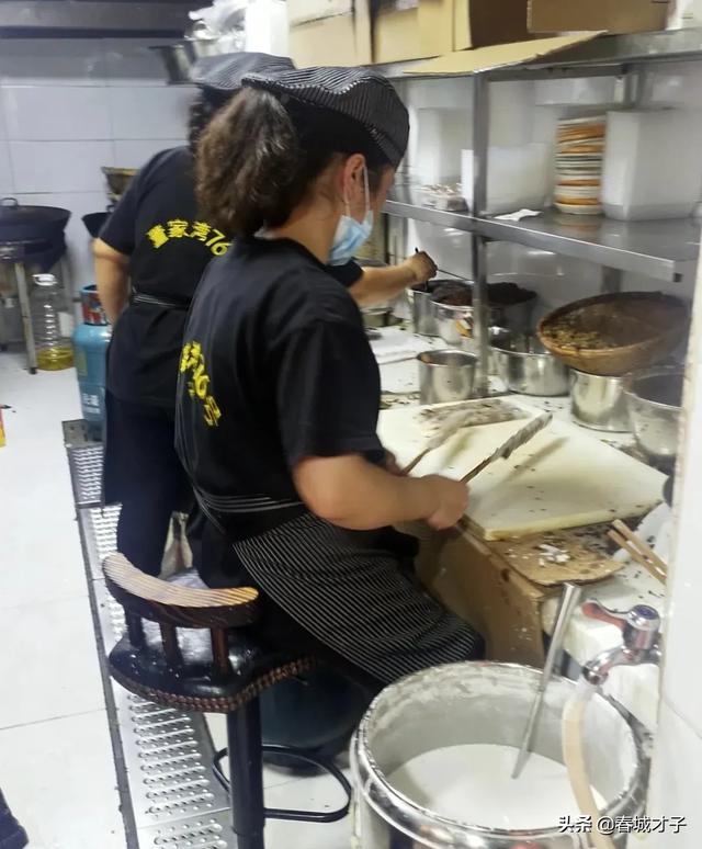 嘉华珠宝,昆明最近哪里的小吃值得去品尝？