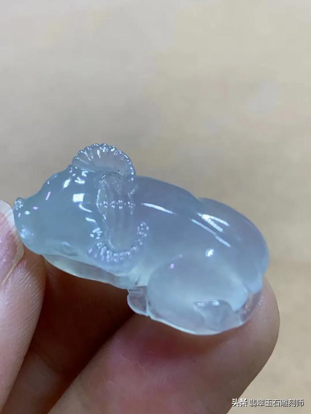 怎么看玉的成色好不好,请专业人士帮忙鉴定，这块玉的成色怎么样？