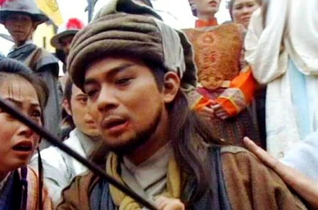 《天龙八部》中萧峰跳崖后,虚竹、段誉为什么没下去找他的尸体进行安葬？