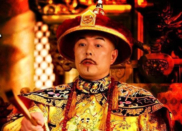 胤禛嫡妻:雍正为什么要下旨让大学士尹泰给小妾下跪磕头？具体是怎么回事？