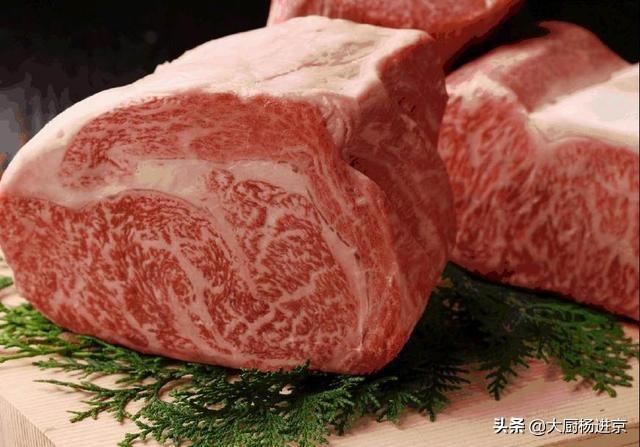 神户牛肉是日本和牛吗,为啥价格这么贵？