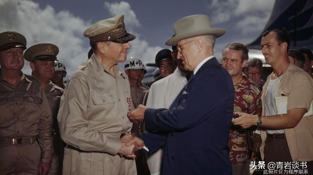 美国五星上将麦克阿瑟是怎样被解职的？为什么？插图20