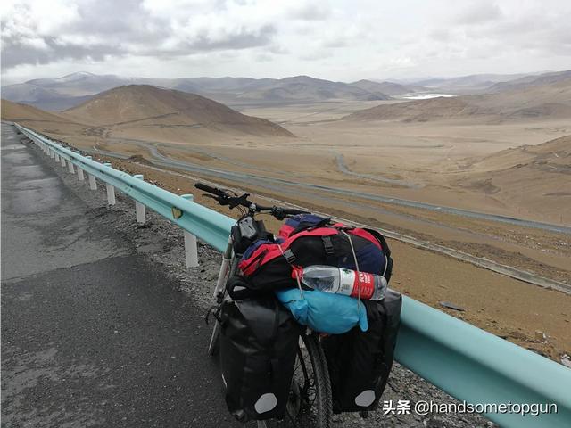 新藏线上的骑行女尸，新藏线骑行路线上，最远的无人区多远