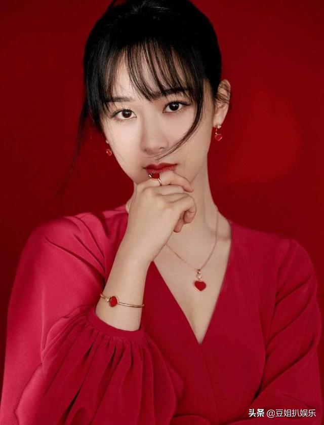 李沁的现任老公是谁:李沁和杨紫你更喜欢谁，为什么