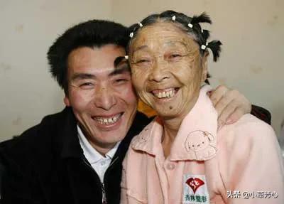 周峻纬妻长什么样:老妻少夫是一种什么样的感觉？