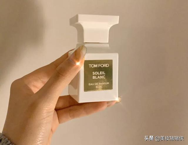 哪种女士香水可以令人第一次闻到后“失魂落魄”,从此念念不忘？