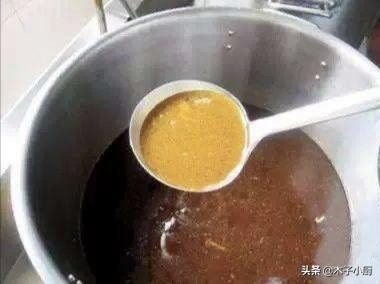 红鬣蜥图片:制作卤水时为什么要加蛤蚧？有哪些作用？