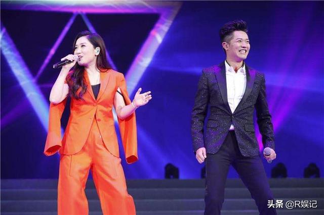 凤凰传奇是恋人吗:“凤凰传奇”组合没有了男方会怎样