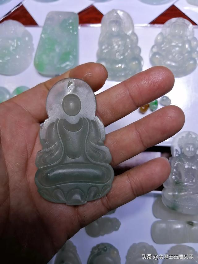 翡翠种水等级划分标准图片,请教这是什么种水的翡翠？