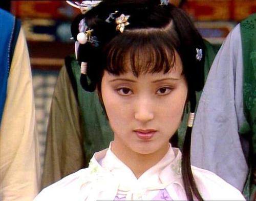 林黛玉葬花:林黛玉葬花的前因后果是什么？