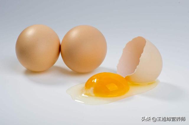 一天吃一个鸡蛋对高血脂和高胆固醇者有害吗？