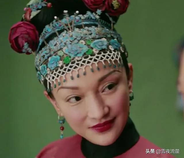 章子怡主演的电影:42岁章子怡演15岁少女，遭到网友嘲：难道演少女没有门槛吗