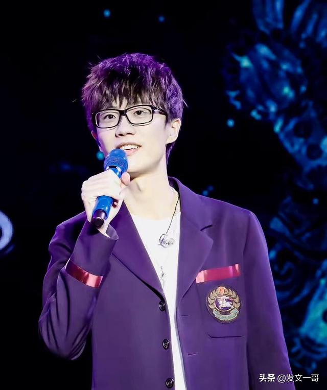 许嵩天天向上:为什么许嵩不通过上综艺节目来获得人气？