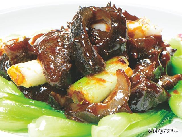 天津的硬菜都有什么，在你家乡摆酒席，有哪些既喜庆又好吃的特色菜