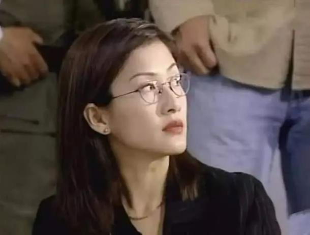 李美珊:怎么看待TVB女神陈慧珊在深圳一家英语培训机构当英文老师？