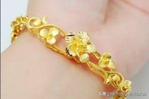 手镯的款式有几种,翡翠手镯的类型及挑选的方法有哪些？