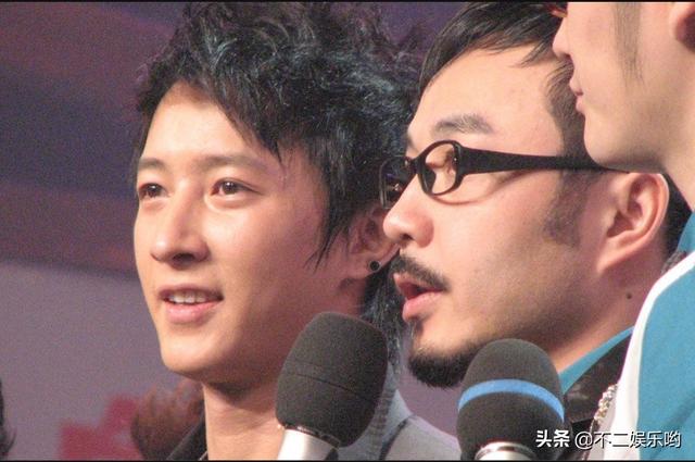 韩庚姚星彤晒结婚证:《前任3》的男主角韩庚现实中和谁是夫妻？