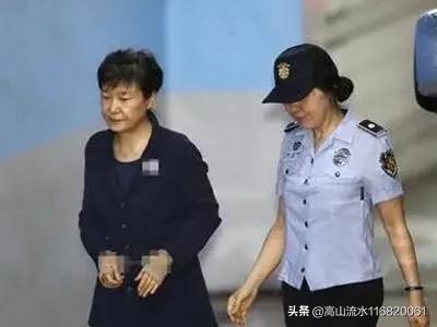 日本历届首相:韩国总统和日本首相哪个在其国家内更有权利？