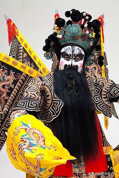 《三国演义》中张飞有什么英雄故事？