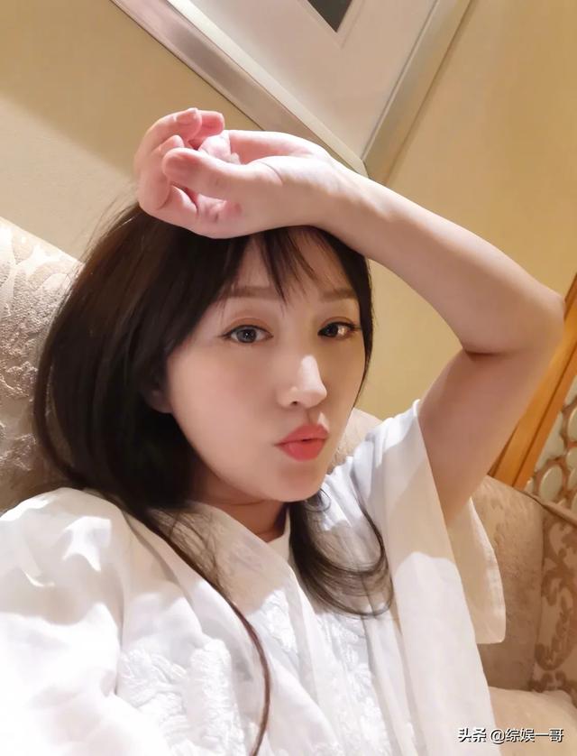 杨钰莹年龄和个人资料:杨钰莹现在还算不算甜歌王后？