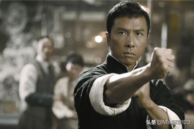 宅在家里不能出门,有什么好看的武侠电影推荐？