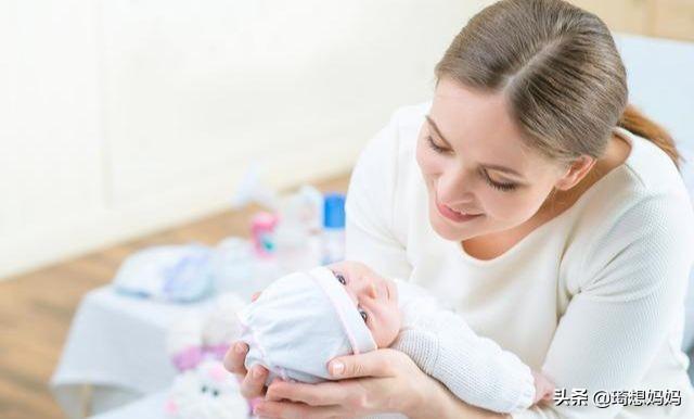 女性产后该如何正确护理，产后乳房的护理要注意什么问题