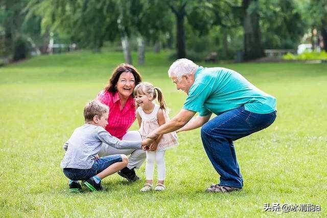 穆熙妍的狗:“外孙是姥家的狗，吃完就走，”你认为这句老话说得有道理吗？