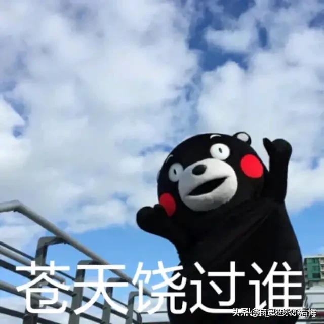 殴打老师的案件属于刑事案件还是治安案件？法律依据是什么,不接受道德评判？