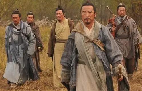 晋文公重耳:晋文公重耳流亡在外十九年，这期间他是怎么度过的？