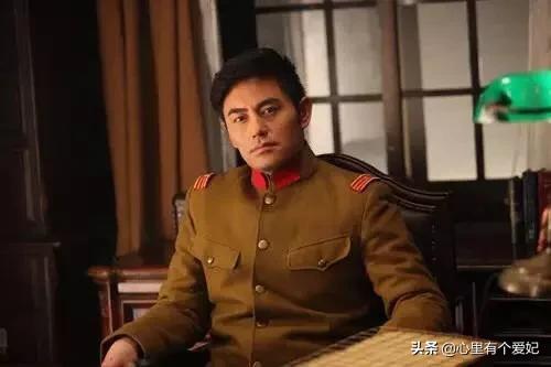 郑嘉颖电视剧:郑嘉颖版《叶问》里的陈华顺和鬼门龙二如果对战起来谁更厉害