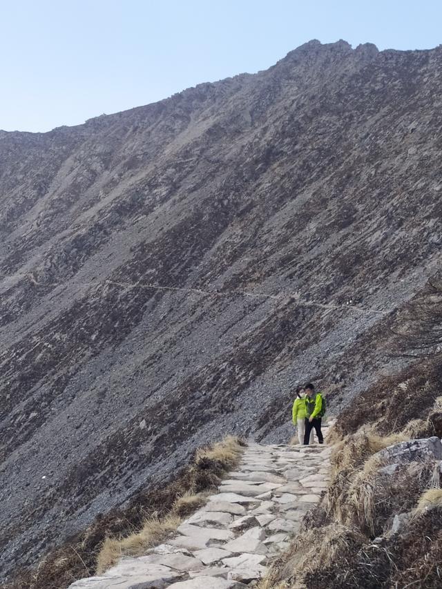 秦岭神秘传说，我想登秦岭主峰太白山，有何攻略