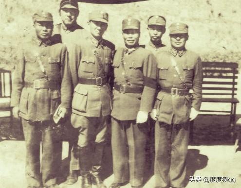 王铭章将军:“阵地战”和“运动战”和“游击战”区别是什么？