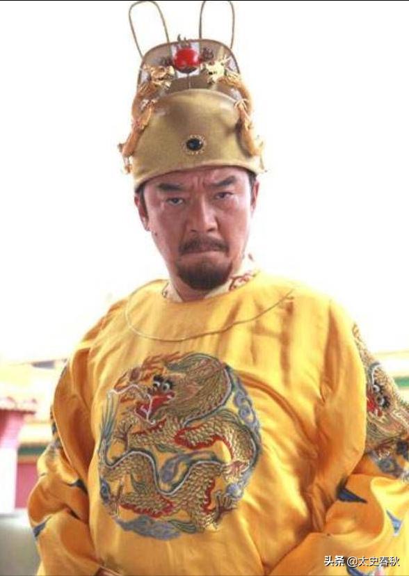 想起兵得有钱有粮食,朱元璋一个乞丐怎么做到得起兵？